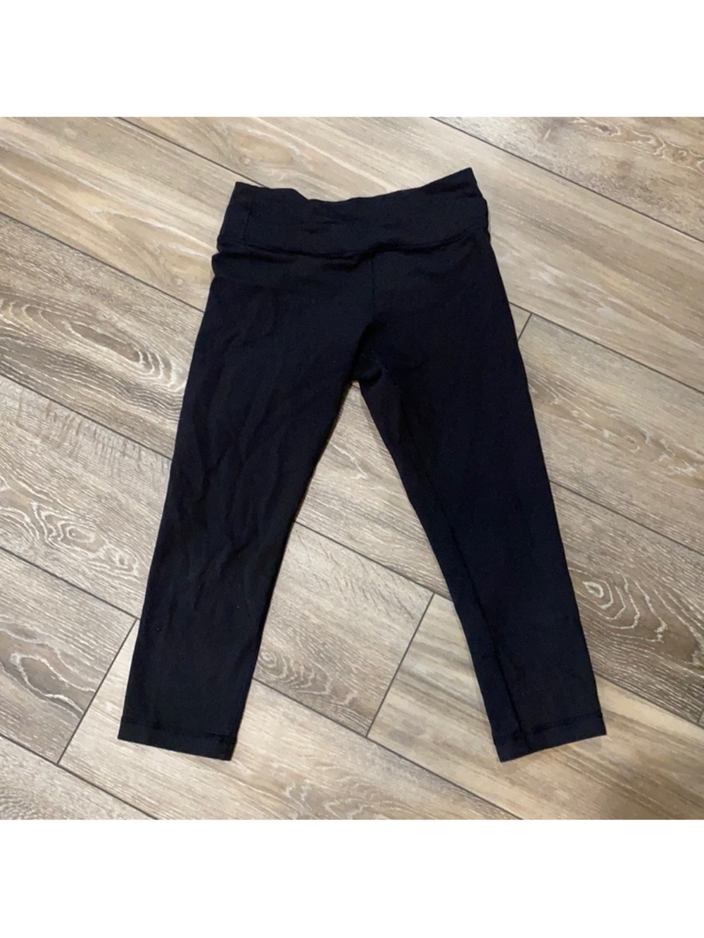 lululemon athletica Black Cropped Performance Leggings